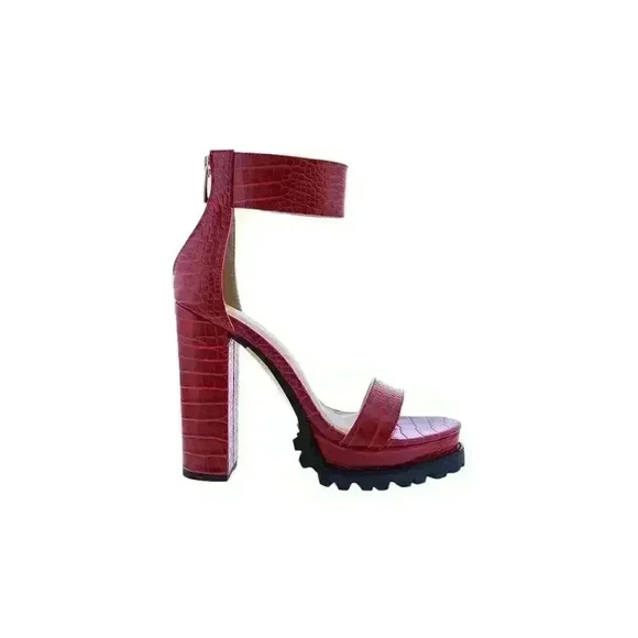 Liliana Red Patterned Skin Thick Ankle Strap Rugged Outsole Heel. Size: 10 - Picture 2 of 3